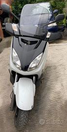 RICAMBI USATI MOTO Yamaha X MAX 250cc YAMAHA MINAR