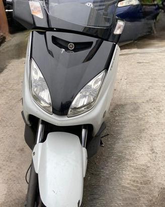 RICAMBI USATI MOTO Yamaha X MAX 250cc YAMAHA MINAR