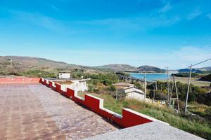 Locale commerciale con terrazzo panoramico