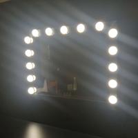 Specchio con luci led