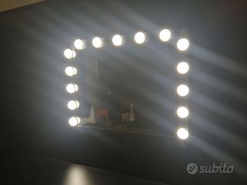 Specchio con luci led