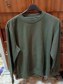 FELPA UNISEX COLOR VERDE MILITARE DELLA PRIMARK 