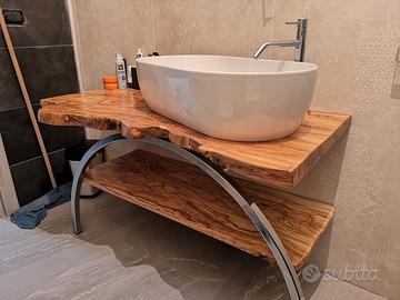 ARREDAMENTO IN ULIVO 