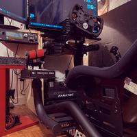 Postazione completa Flightsim e Simracing  con PC.