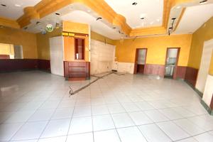 Locale 80MQ 2Serrande FL246