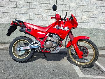 Honda Dominator 