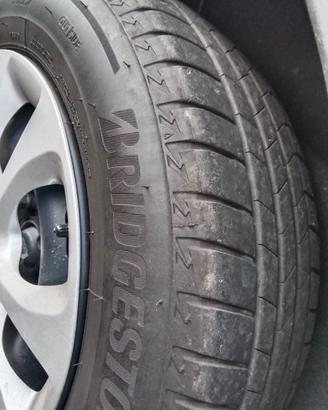 Gomme estive Bridgestone