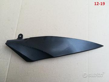 FiANCHETTO SERBATOIO DX YAMAHA R1 07 08