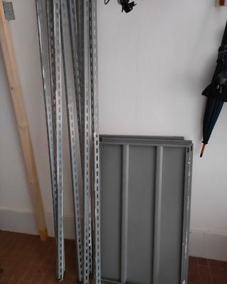 Scaffale zincato