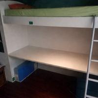 letto a castello con scrivania