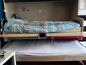 LETTO A PONTE CON SCRIVANIA ESTRAIBILE
