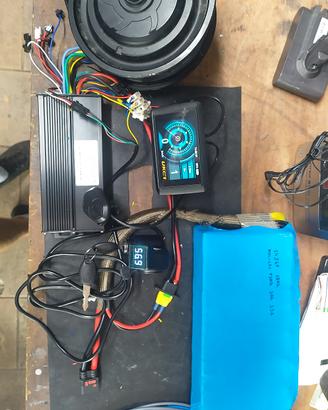 Kit controller + batteria 52v 14s6p Molicel nuova