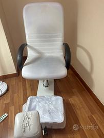 Poltrona pedicure professionale con poggiapiedi