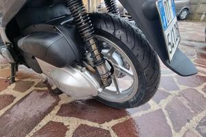 scooter sh 300i 