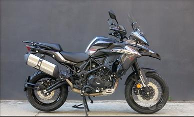 PROMOZIONE BENELLI TRK 502 X GRIGIA BICILINDRICA