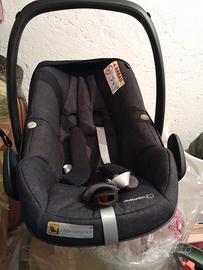 Seggiolino auto  Bebe' Confort + Base ISOFIX