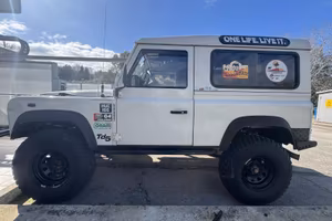 Land Rover Defender  90 Td5        2006