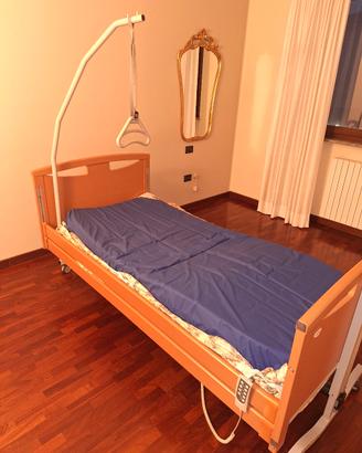 Letto ospedaliero motorizzato WIMED 