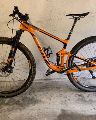 Giant MTB Full Suspension Carbonio – Fox 32 – Fox