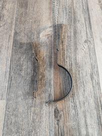 Staffa con tirante in lamiera color testa di moro