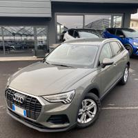 Audi Q3 35 2.0 tdi Business s-tronic