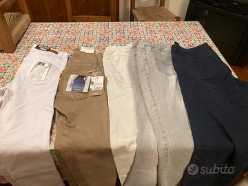 Pantaloni di taglia piccola e media