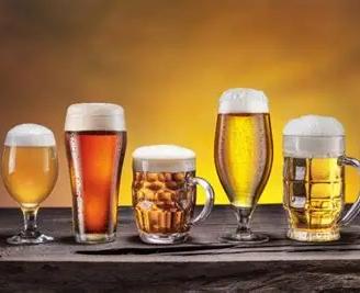 Bicchieri misti per birreria