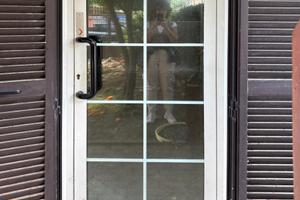 Ufficio con giardino e posto auto privati