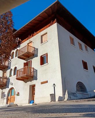 Bilocale con panorama e posto auto