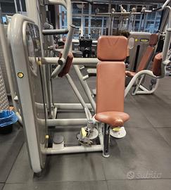 Pectoral Element usato Technogym