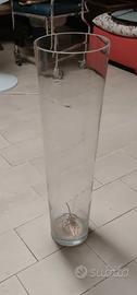 Vaso in vetro trasparente