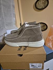 scarpe tipo stivaletto  foderato in pelliccia