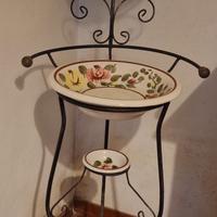 lavabo ferro battuto stile antico con specchio
