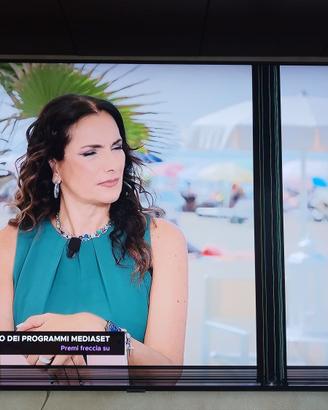 Smart TV SAMSUNG QLED 4K 65" Q85R rotto