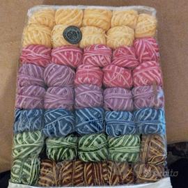 Gomitoli di cotone sfumato 