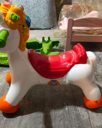 Cavallino dondolo e rotelle