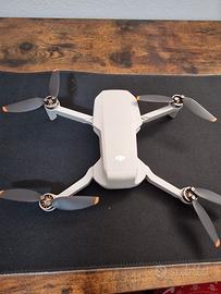 DJI Mini 2 Fly More Combo come nuovo