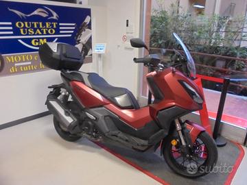 Honda ADV 350 ABS + TCS