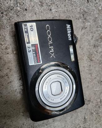 fotocamera digitale compatta Nikon Coolpix S220 