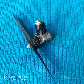 aeromodellismo motore 0,49 funzionamte 