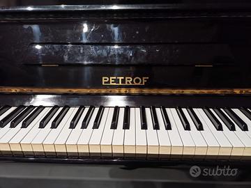 Pianoforte petrof