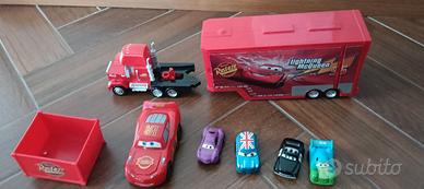 Camion Saetta McQuenn apribile con cinque macchine