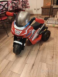 Moto a batteria Peg Perego Ducati per bambini