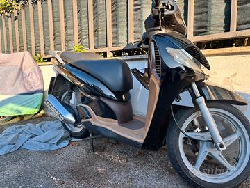 Scooter SH 150