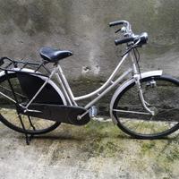 BICICLETTA DONNA DA 28" FRENI TAMBURO USATA A 66€