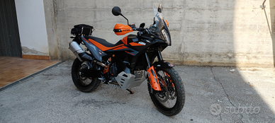 KTM Adventure 890