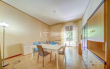 GALLARATE - TRILOCALE CON BOX E CANTINA