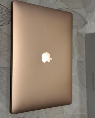 APPLE MacBook Air M1 256 GB pari al nuovo!!