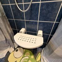 Sedile e maniglione bagno Handicap NUOVI
