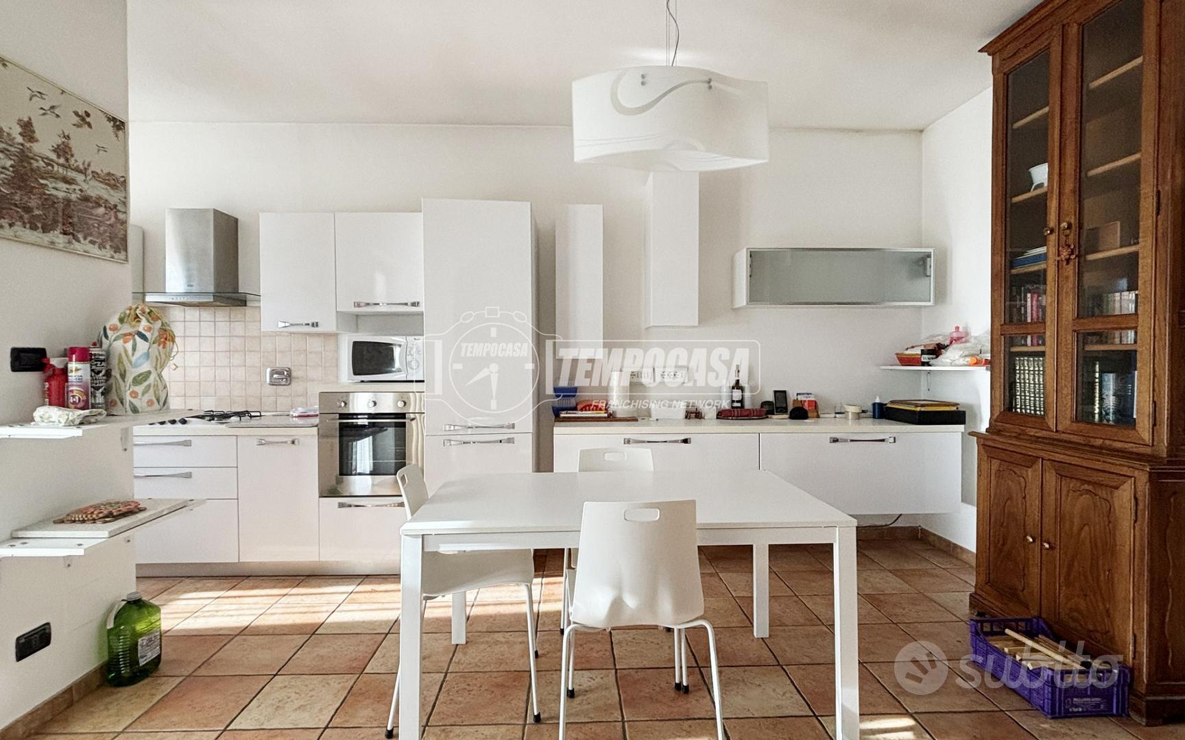 Casa – Vische, Cascina Era - Vista 3